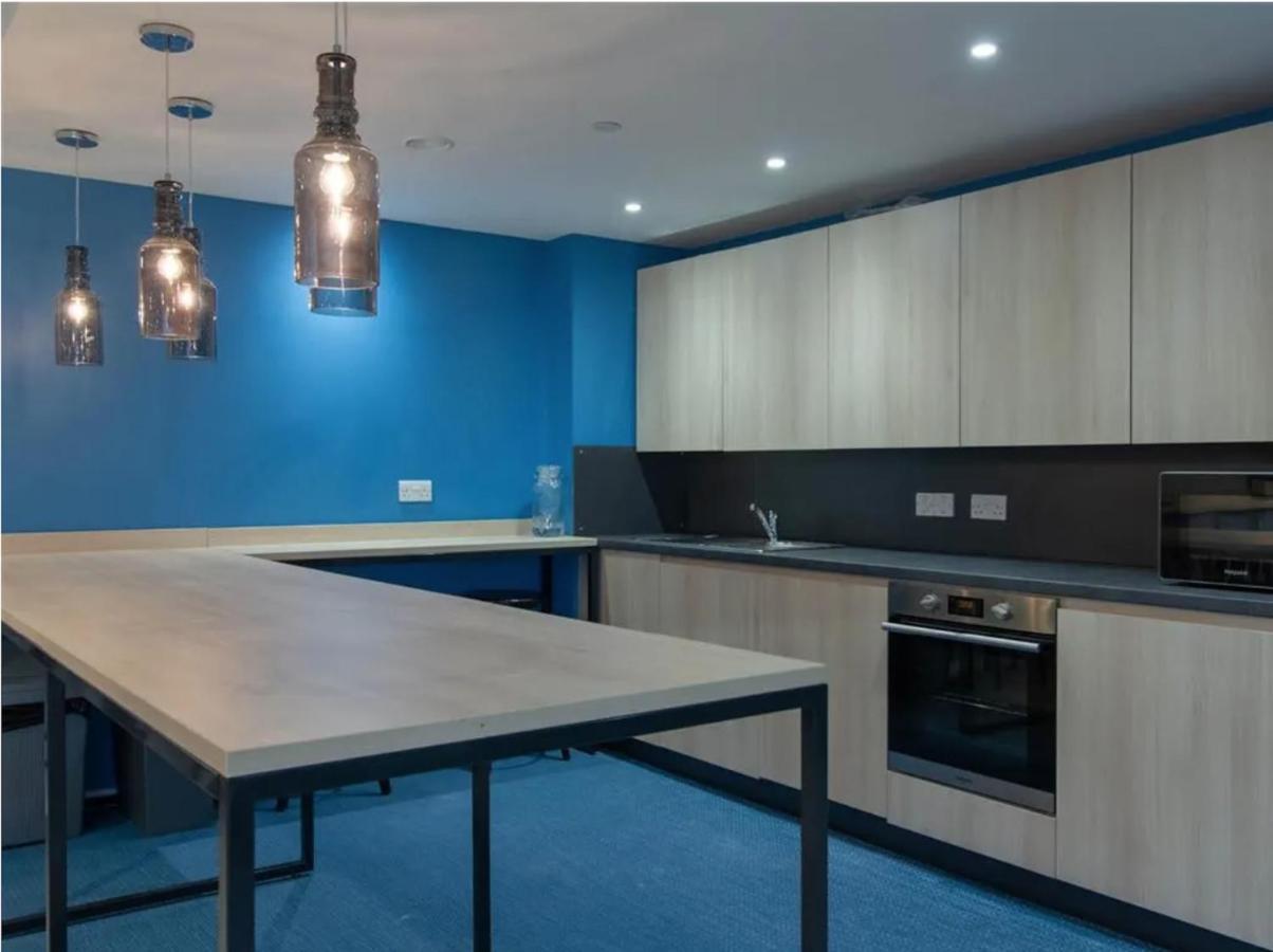 Vibrant Ensuite Rooms, BOURNEMOUTH - SK Bornemouth Extérieur photo