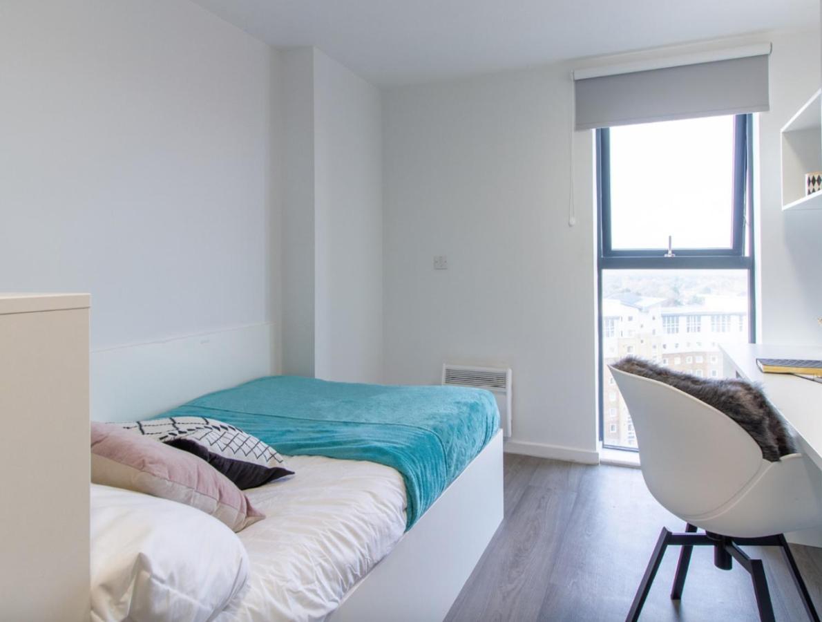 Vibrant Ensuite Rooms, BOURNEMOUTH - SK Bornemouth Extérieur photo